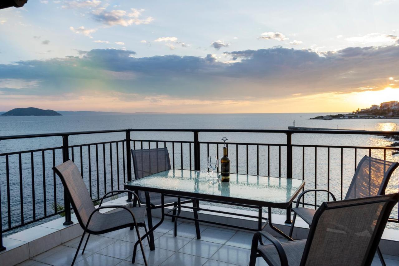 Magda Rooms "Sea View" Neos Marmaras Buitenkant foto